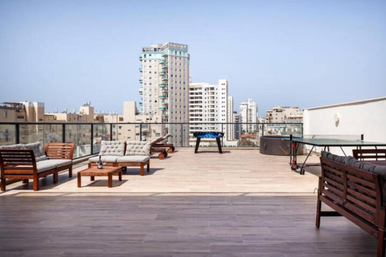 O&O Group - Top Penthouse & Jacuzzi On The Beach Bat Yam Exterior foto